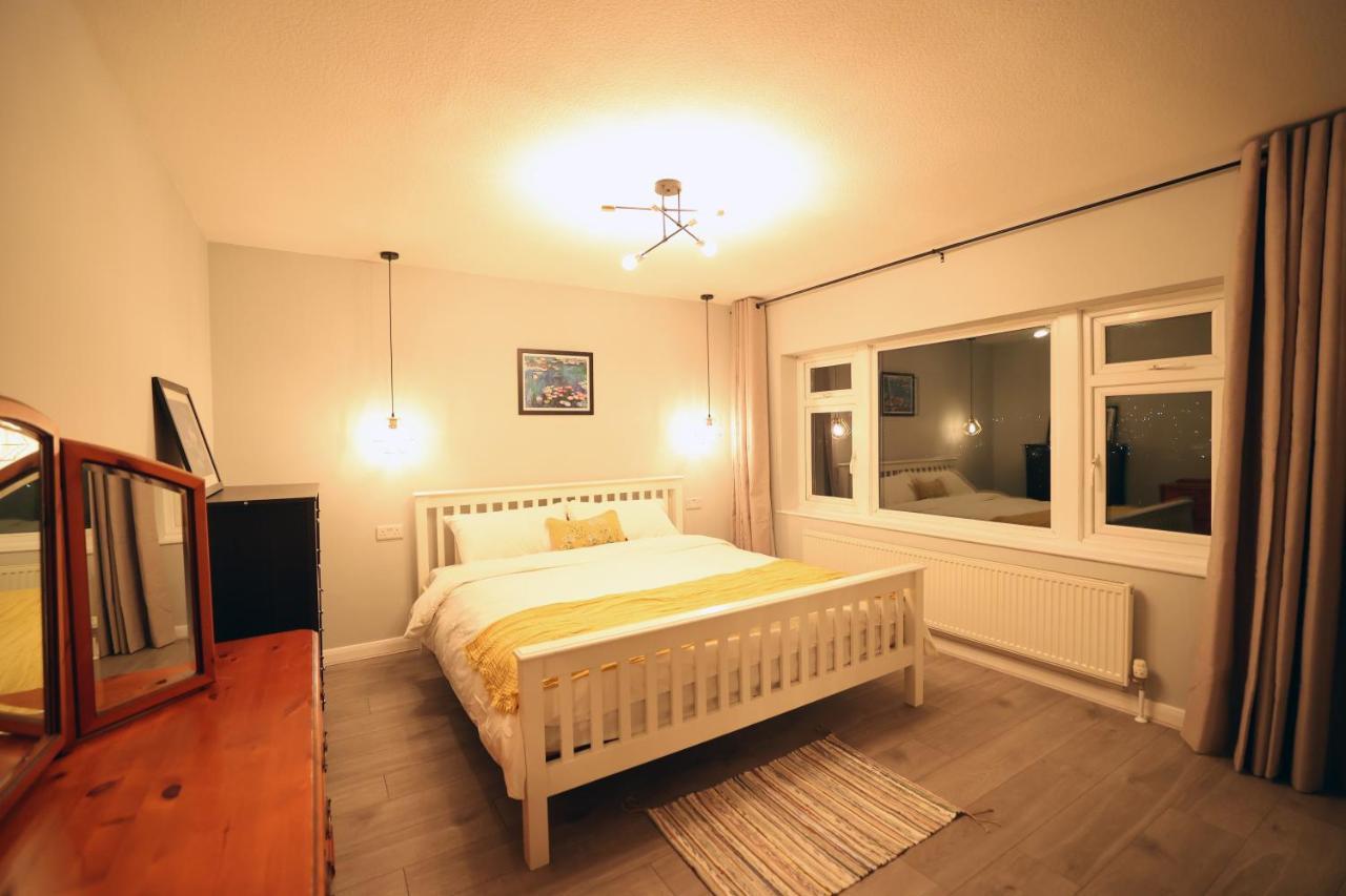 Bath City Skyline Spacious 3 Bed House For Family Exterior foto